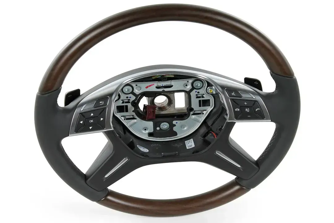 a1664600118 9e38   steering wheel